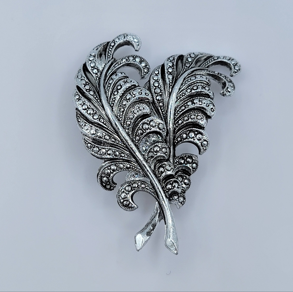 Vintage West Germany Feather Brooch #2907